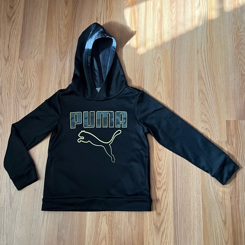 PUMA Boy’s logo pullover  Black hoodie sweater